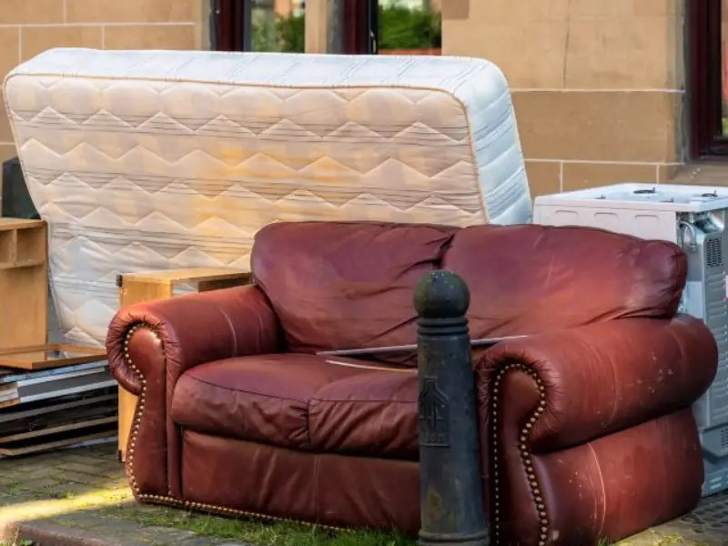 Ícone de descarte de móveis velhos